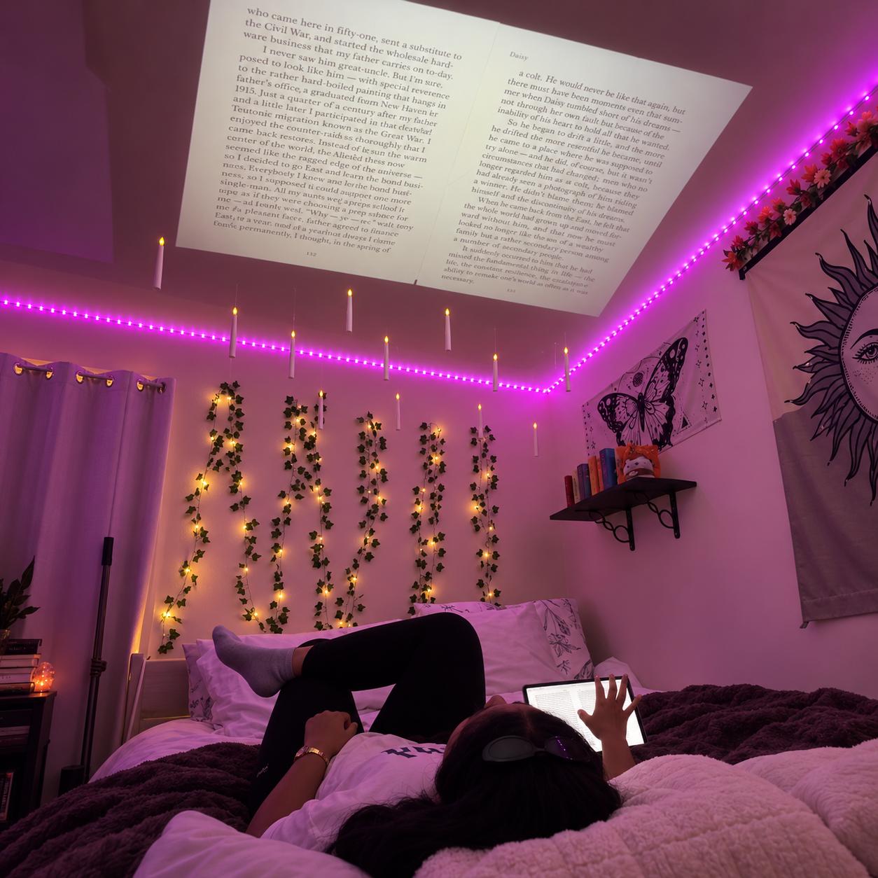 Realm Reel™ Projector